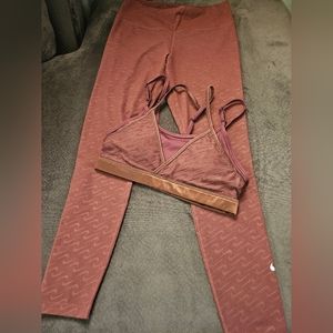 Nike Indy Icon Clash Set